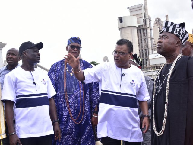 Dangote Cement Ibese Banishes 3-Year Blackout, Lights Up 21 Communities in Yewaland …donates electrical materials for electricity restoration Dangote Cement Ibese Banishes 3-Year Blackout, Lights Up 21 Communities in Yewaland …donates electrical materials for electricity restoration