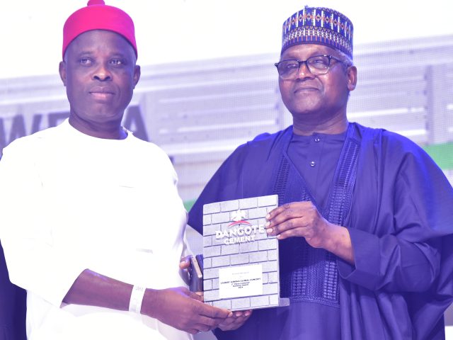 Dangote Cement Rewards Distributors, Customers with CNG-Trucks, Cash Gifts Worth N11 billion Dangote Cement Rewards Distributors, Customers with CNG-Trucks, Cash Gifts Worth N11 billion